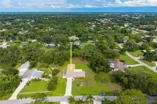 3733 Malec Cir, Sarasota, FL 34233 - Photo 68
