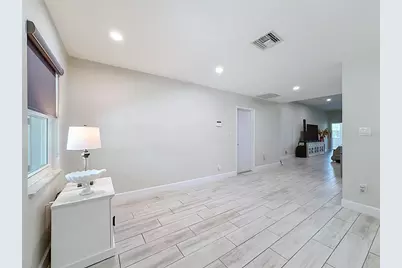 6835 Georgia Avenue, Bradenton, FL 34207 - Photo 10