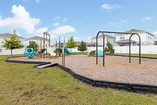 14008 Crimson Ave, Bradenton, FL 34211 - Photo 32