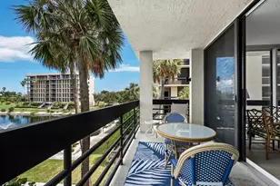 1075 Gulf of Mexico Dr, Longboat Key, FL 34228 - Photo 8