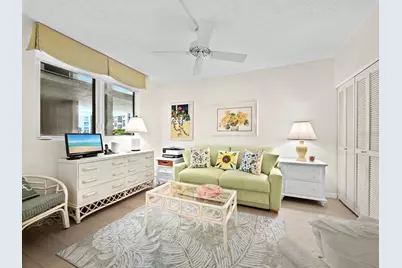1075 Gulf Of Mexico Drive #205, Longboat Key, FL 34228 - Photo 26