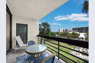 1075 Gulf Of Mexico Drive #205, Longboat Key, FL 34228 - Photo 6