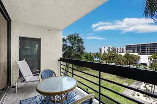 1075 Gulf of Mexico Dr, Longboat Key, FL 34228 - Photo 6