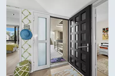 1075 Gulf Of Mexico Drive #205, Longboat Key, FL 34228 - Photo 30