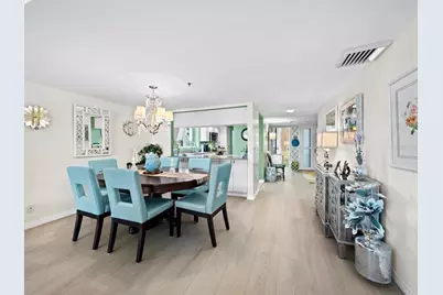 1075 Gulf Of Mexico Drive #205, Longboat Key, FL 34228 - Photo 10