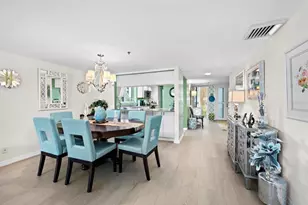 1075 Gulf of Mexico Dr, Longboat Key, FL 34228 - Photo 10