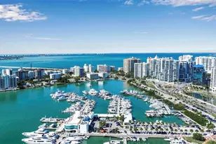 1075 Gulf of Mexico Dr, Longboat Key, FL 34228 - Photo 60