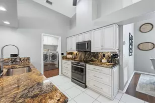 450 Lake of the Woods Dr, Venice, FL 34293 - Photo 30