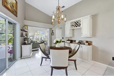 450 Lake Of The Woods Drive, Venice, FL 34293 - Photo 32
