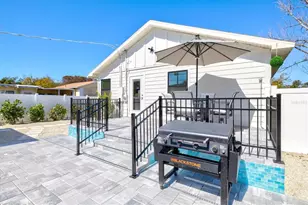 2226 Arlington St, Sarasota, FL 34239 - Photo 48
