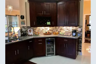 6273 Donnington Court, Sarasota, FL 34238 - Photo 12