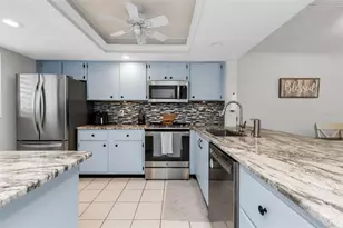 12274 SW Egret Cir, Lake Suzy, FL 34269 - Photo 6