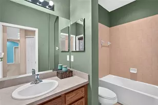 319 19th St NW, Ruskin, FL 33570 - Photo 36