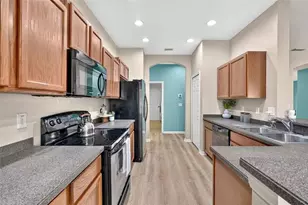 319 19th St NW, Ruskin, FL 33570 - Photo 22
