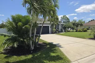 1604 21st Ave W, Palmetto, FL 34221 - Photo 2