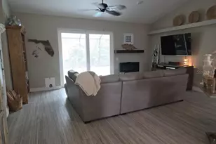 1604 21st Ave W, Palmetto, FL 34221 - Photo 6