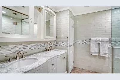 1100 Benjamin Franklin Drive #204, Sarasota, FL 34236 - Photo 26