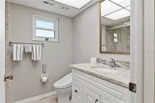 3191 Glen Elyn Blvd, Sarasota, FL 34237 - Photo 14
