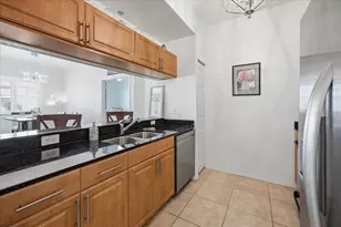 1064 N Tamiami Trl, Sarasota, FL 34236 - Photo 12