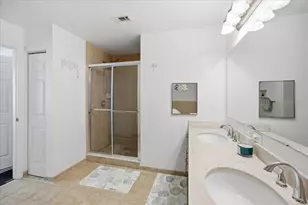 1064 N Tamiami Trl, Sarasota, FL 34236 - Photo 22