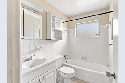 208 62nd Street W, Bradenton, FL 34209 - Photo 10