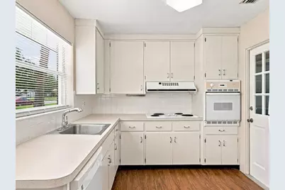 208 62nd Street W, Bradenton, FL 34209 - Photo 6