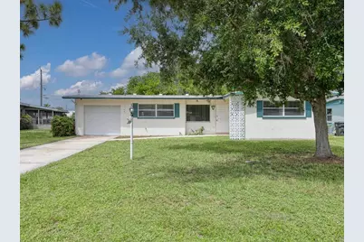 208 62nd Street W, Bradenton, FL 34209 - Photo 1