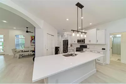 11234 Rivers Bluff Circle, Bradenton, FL 34202 - Photo 4