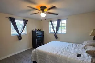 3412 16th St E, Bradenton, FL 34208 - Photo 10
