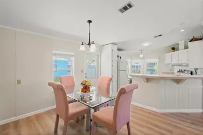 693 Riverview Circle, North Port, FL 34287 - Photo 2