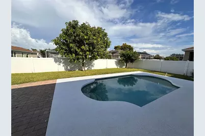 5010 44th Street W, Bradenton, FL 34210 - Photo 2