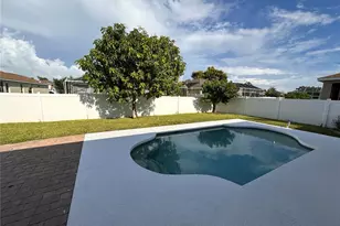 5010 44th St W, Bradenton, FL 34210 - Photo 2