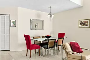 3450 Tallywood Ln, Sarasota, FL 34237 - Photo 10