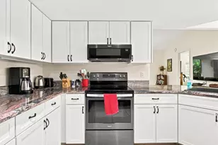3450 Tallywood Ln, Sarasota, FL 34237 - Photo 16