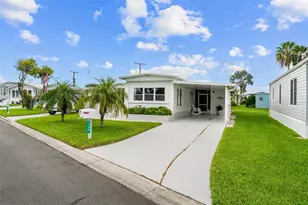 136 Lakeview Dr Dr, Palmetto, FL 34221 - Photo 2
