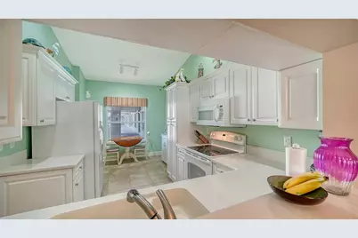 9630 Club South Circle #6309, Sarasota, FL 34238 - Photo 6