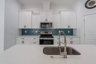 5114 Chilkoot St, Tampa, FL 33617 - Photo 6