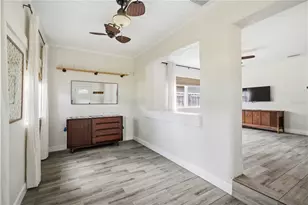 2924 Hillview St, Sarasota, FL 34239 - Photo 6
