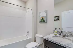 18119 Tavernside Trl, Lakewood Ranch, FL 34211 - Photo 10
