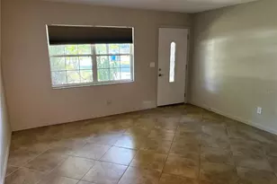 6024 48th Ave Dr E, Bradenton, FL 34203 - Photo 4