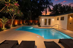 4460 Emerald Ridge Dr, Sarasota, FL 34233 - Photo 4