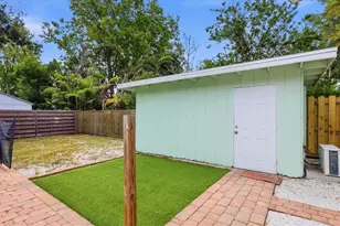 2151 Euclid Terrace, Sarasota, FL 34239 - Photo 30
