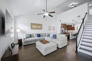 3664 Course Dr, Sarasota, FL 34232 - Photo 2