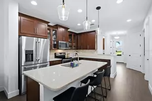 3664 Course Dr, Sarasota, FL 34232 - Photo 10