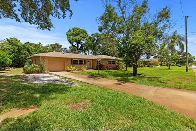 1225 63rd Avenue S, Saint Petersburg, FL 33705 - Photo 4