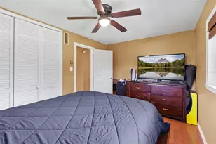 1225 63rd Ave S, Saint Petersburg, FL 33705 - Photo 18