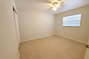 3918 25th St W, Bradenton, FL 34205 - Photo 6