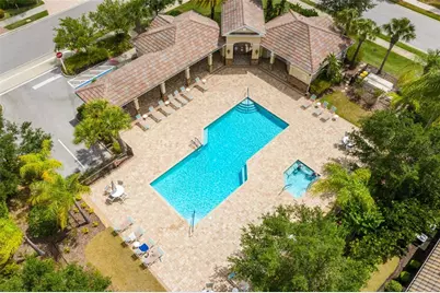 15403 Helmsdale Place, Lakewood Ranch, FL 34202 - Photo 52