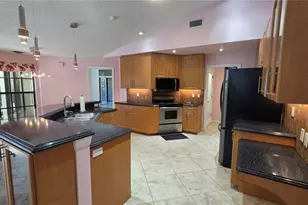 4080 Southern Manor Ct, Sarasota, FL 34233 - Photo 6