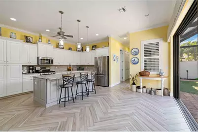 146 E Tampa Avenue, Venice, FL 34285 - Photo 12